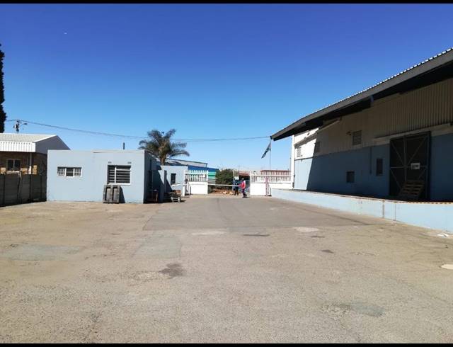 7,775M² WAREHOUSE FOR SALE IN HERIOTDALE